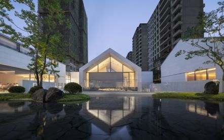 格安販売中 【風景抜群】石皮付大型古硯 水盂 書 