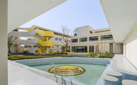 B.Duck小黄鸭亲子度假酒店