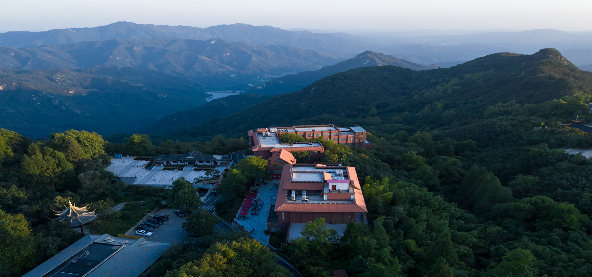 信阳鸡公山·建业星舍酒店